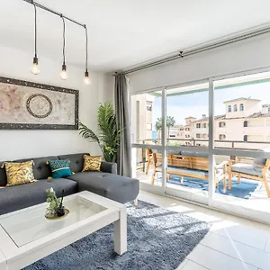 Sea View 2 Bedroom 2 Min Away From The , Torremolinos Spain